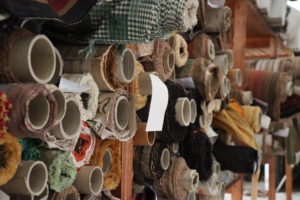 Oubliés des ateliers - rouleaux de tissus