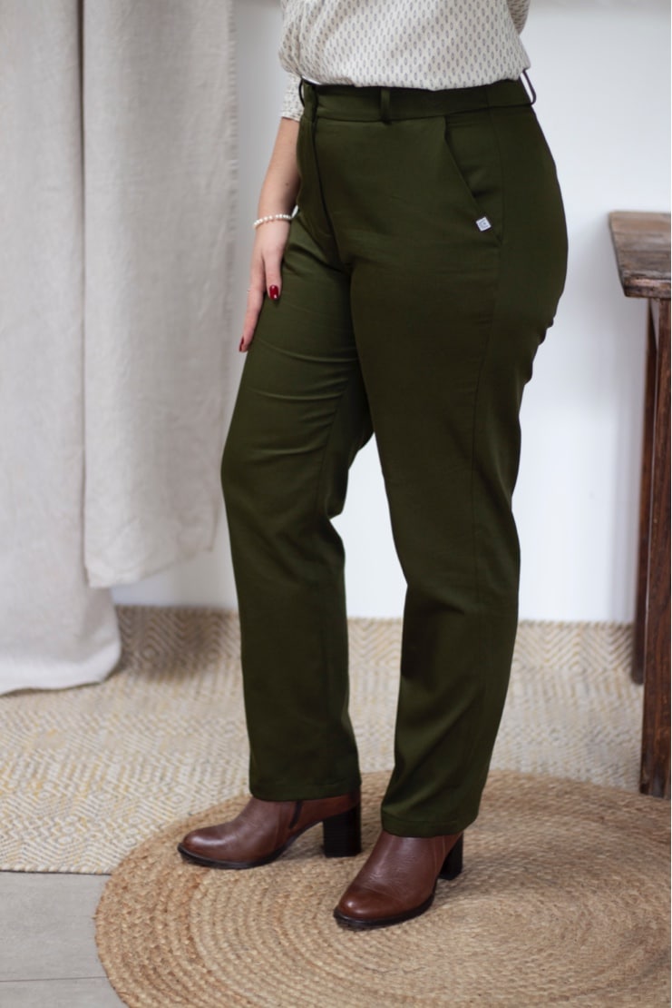 Pantalon droit en coton biologique vert olive - Authentique pantalon femme - Collection Les Basiques2