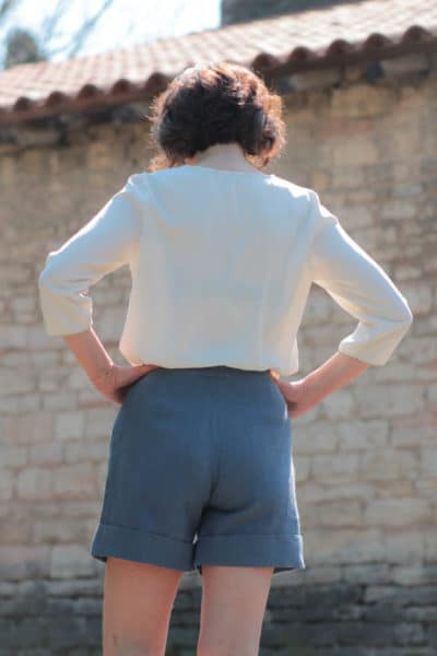 Short femme en lin bleu clair fabriqué en France - Le Magnétique - C.Bergamia