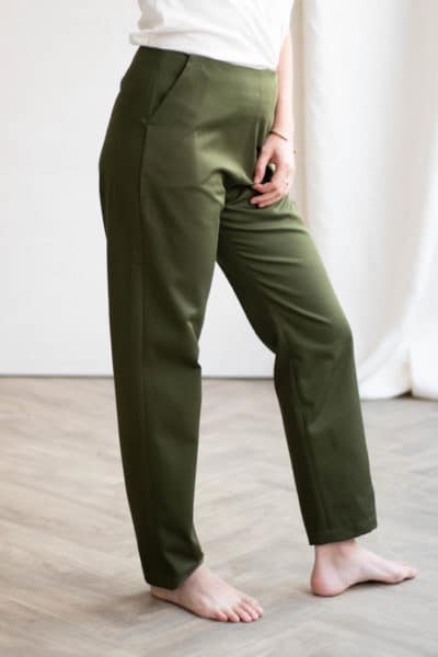 Pantalon cigarette en coton biologique vert kaki - Pantalon made in France - C.Bergamia 3