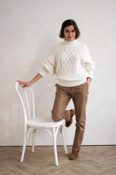 Pantalon coupe droite en coton upcyclé noisette - Un pantalon femme pour toutes les morphologies - C.Bergamia 2 (1)
