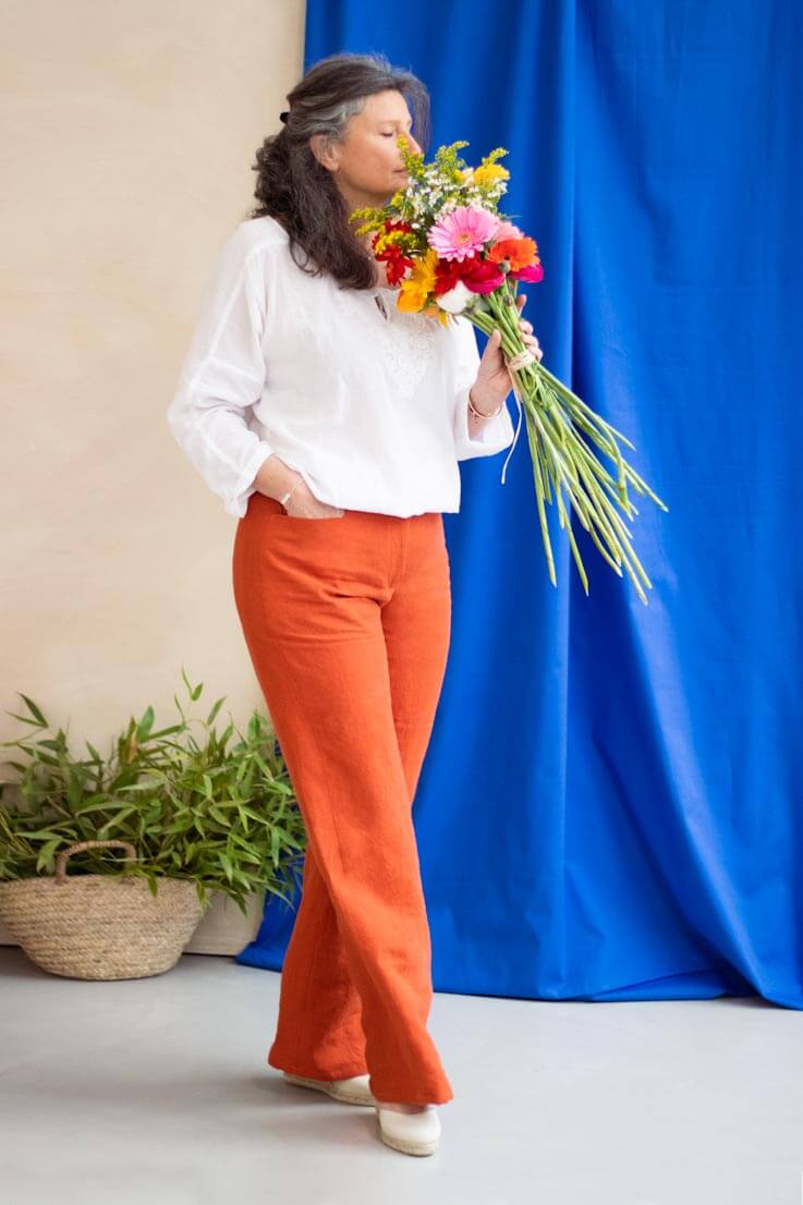Pantalon ample en lin orange fabriqué en France à votre longueur.