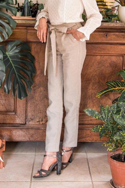 Pantalon en lin beige - Pantalon slim en lin naturel - Pantalon femme made in france - C.Bergamia 2